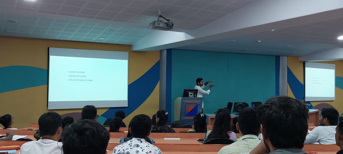Picture of Tushar Nankani giving the talk.